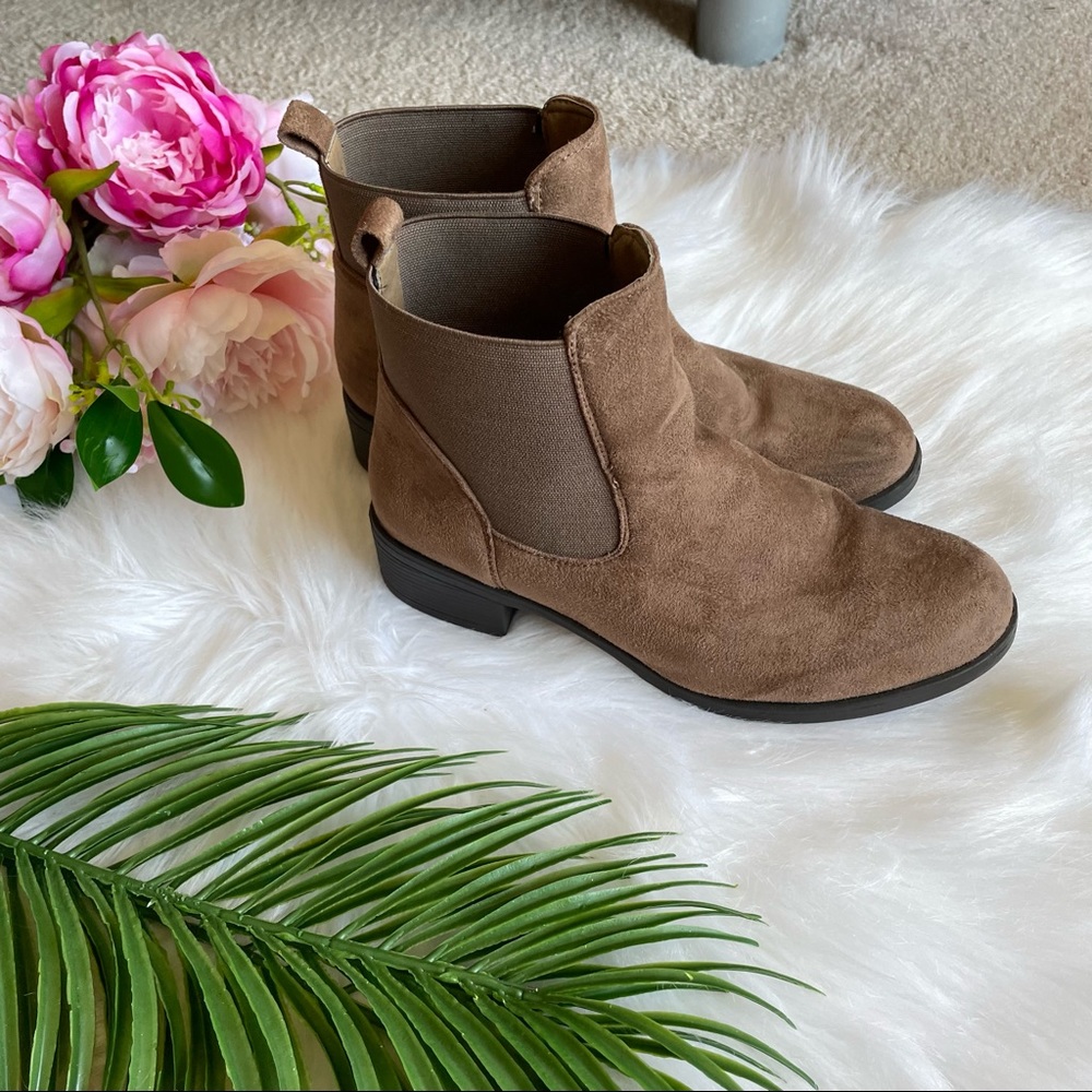 Slip On Brown Boots - Picture 2 of 9